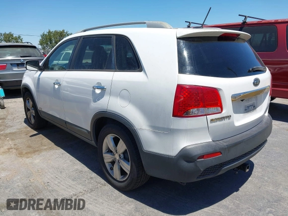 2013 Kia Sorento EX with VIN 5XYKUDA64DG370245, listed as a IAAI auction lot 42688504 with 172,060 mi miles and . Bid and sale history available at DreamBid. Image 3.