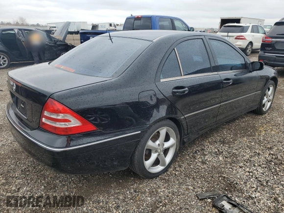 2006 Mercedes-Benz C 230 Sport z VIN WDBRF52HX6F743338, wystawiony jako Copart lot #45790645 z przebiegiem 123 677 mil mil oraz Czysty tytuł • Clean title. Historia ofert i sprzedaży dostępna na DreamBid. Obrazek 3.