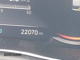 2022 Genesis GV70 2.5T с VIN KMUMADTB4NU059911, выставлен на аукционе IAAI как лот 42149577 с пробегом 22 070 миль миль и . История ставок и продаж доступна на DreamBid. Изображение 15.