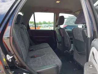 2003 Honda CR-V LX z VIN JHLRD78453C010850, wystawiony jako IAAI lot #42192990 z przebiegiem 134 649 mil mil oraz . Historia ofert i sprzedaży dostępna na DreamBid. Obrazek 8.