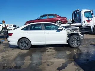 2019 Volkswagen Jetta SEL Premium with VIN 3VWG57BU8KM069380, listed as a IAAI auction lot 41701845 with 50,107 mi miles. Bid and sale history available at carsss.com. Image 14.