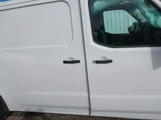 2018 Nissan NV Cargo S with VIN 1N6BF0KM9JN816925, listed as a IAAI auction lot 41416712 with 93,130 mi miles. Bid and sale history available at carsss.com. Image 14.