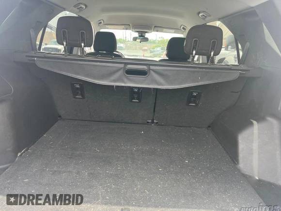 2019 Chevrolet Equinox LT z VIN 2GNAXTEV9K6199184, wystawiony jako IAAI lot #42545110 z przebiegiem 56 143 mil mil oraz . Historia ofert i sprzedaży dostępna na DreamBid. Obrazek 11.