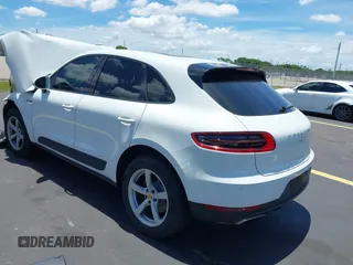 2018 Porsche Macan with VIN WP1AA2A55JLB07597, listed as a IAAI auction lot 42480683 with Not provided miles and . Bid and sale history available at DreamBid. Image 3.