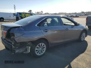 2017 Toyota Camry XLE with VIN 4T1BF1FK8HU296519, listed as a Copart auction lot 48420425 with 105,513 mi miles and Salvage Title. Bid and sale history available at carsss.com. Image 3.