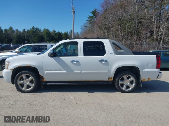 2007 Chevrolet Avalanche LTZ with VIN 3GNFK12347G281010, listed as a IAAI auction lot 42069798 with 203,042 mi miles and . Bid and sale history available at DreamBid. Image 12.