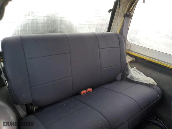 2000 Jeep Wrangler Sport with VIN 1J4FA49S3YP747043, listed as a Copart auction lot 46514394 with 0 mi miles and Salvage Title. Bid and sale history available at carsss.com. Image 10.