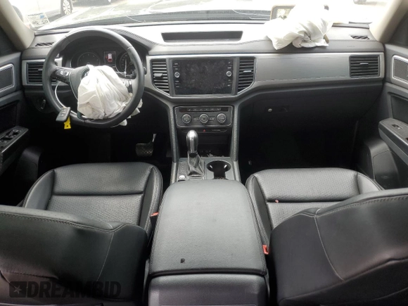 2019 Volkswagen Atlas SE with VIN 1V2DR2CA7KC605849, listed as a Copart auction lot 55557865 with 74,410 mi miles and Salvage title. Bid and sale history available at DreamBid. Image 8.