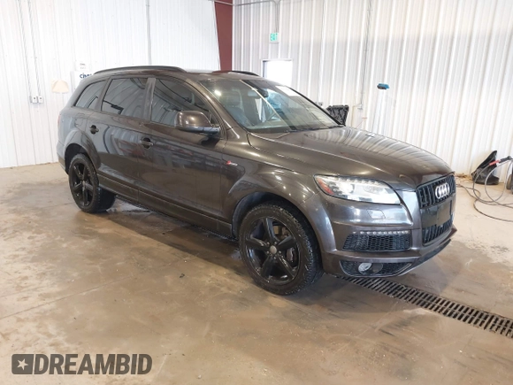 2015 Audi Q7 3.0T S line Prestige with VIN WA1DGAFE1FD014555, listed as a IAAI auction lot 41176881 with 149,546 mi miles. Bid and sale history available at carsss.com. Image 1.