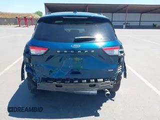 2020 Ford Escape SE Sport Hybrid with VIN 1FMCU0BZ1LUC15585, listed as a IAAI auction lot 42205354 with 21,044 mi miles and . Bid and sale history available at carsss.com. Image 6.