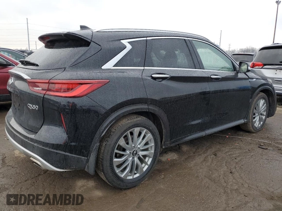 2024 Infiniti QX50 Luxe with VIN 3PCAJ5BBXRF102336, listed as a Copart auction lot 85695054 with 6,194 mi miles and Salvage title. Bid and sale history available at DreamBid. Image 3.