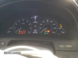 2013 Lexus LS 460 z VIN JTHBL5EF3D5116102, wystawiony jako Copart lot #50262355 z przebiegiem 105 956 mil mil oraz Czysty tytuł • Clean title. Historia ofert i sprzedaży dostępna na DreamBid. Obrazek 9.