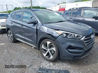 2017 Hyundai Tucson Sport z VIN KM8J33A2XHU594397, wystawiony jako IAAI lot #42254623 z przebiegiem 39 548 mil mil oraz . Historia ofert i sprzedaży dostępna na DreamBid. Obrazek 1.