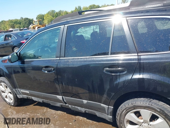 2010 Subaru Outback Limited Power Moon с VIN 4S4BRBLCXA3369069, выставлен на аукционе IAAI как лот 40290723 с пробегом 231 597 миль миль и . История ставок и продаж доступна на DreamBid. Изображение 14.