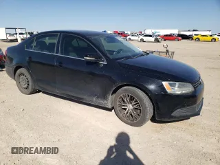 2013 Volkswagen Jetta SE with VIN 3VWDX7AJ3DM451839, listed as a Copart auction lot 49846465 with 120,376 mi miles and Salvage title. Bid and sale history available at DreamBid. Image 4.