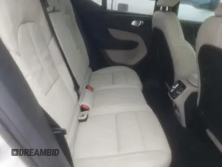 2023 Volvo XC40 Ultimate Bright Theme с VIN YV4L12UA8P2037138, выставлен на аукционе Copart как лот 43760214 с пробегом 6 561 миль миль и . История ставок и продаж доступна на DreamBid. Изображение 11.