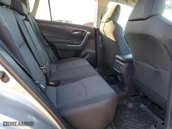2022 Toyota RAV4 XLE with VIN 2T3P1RFV4NC284496, listed as a Copart auction lot 51371495 with 27,345 mi miles and Salvage Title. Bid and sale history available at carsss.com. Image 12.