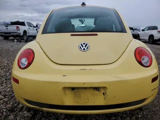 2006 Volkswagen Beetle with VIN 3VWPR31C26M423731, listed as a Copart auction lot 78546224 with 135,962 mi miles and Salvage Title. Bid and sale history available at DreamBid. Image 6.