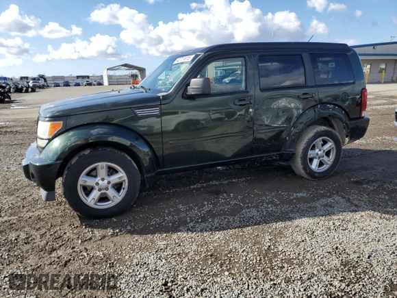 2010 Dodge Nitro SXT z VIN 1D4PT5GK2AW131913, wystawiony jako Copart lot #42711015 z przebiegiem 177 637 mil mil oraz Szkoda całkowita • Salvage title. Historia ofert i sprzedaży dostępna na DreamBid. Obrazek 1.