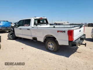 2023 Ford F-250 XL with VIN 1FT7W2BA2PED92331, listed as a Copart auction lot 60630835 with 29,903 mi miles and Salvage title. Bid and sale history available at DreamBid. Image 2.