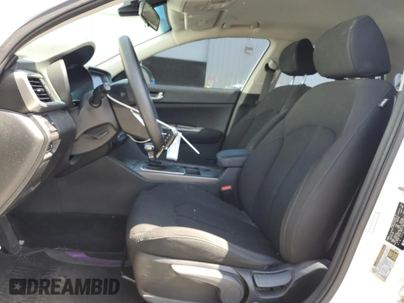 2020 Kia Optima LX z VIN 5XXGT4L30LG401747, wystawiony jako Copart lot #55524165 z przebiegiem 57 918 mil mil oraz Szkoda całkowita • Salvage title. Historia ofert i sprzedaży dostępna na DreamBid. Obrazek 7.