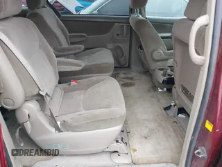 2004 Toyota Sienna CE with VIN 5TDZA23C44S191480, listed as a IAAI auction lot 39133658 with 145,012 mi miles. Bid and sale history available at carsss.com. Image 8.