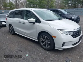 2024 Honda Odyssey Touring with VIN 5FNRL6H82RB055267, listed as a IAAI auction lot 41884558 with 8,760 mi miles. Bid and sale history available at carsss.com. Image 1.
