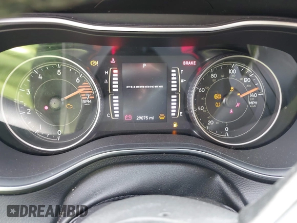 2020 Jeep Cherokee Latitude with VIN 1C4PJMCB6LD585177, listed as a IAAI auction lot 42589679 with 29,075 mi miles and . Bid and sale history available at DreamBid. Image 7.