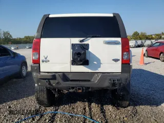 2008 Hummer H3 SUV Alpha with VIN 5GTEN63L988184649, listed as a Copart auction lot 74728944 with 0 mi miles and Salvage Title. Bid and sale history available at carsss.com. Image 6.