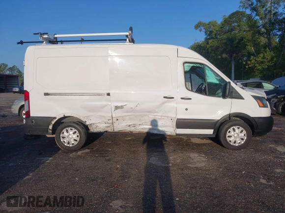 2019 Ford Transit with VIN 1FTYR2CM5KKA87758, listed as a IAAI auction lot 41878097 with 95,710 mi miles. Bid and sale history available at carsss.com. Image 14.