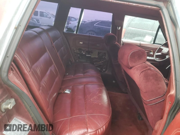 1987 Ford Crown Victoria z VIN 2FABP79F7HX228617, wystawiony jako Copart lot #82165434 z przebiegiem 99 456 mil mil oraz Szkody całkowita. Historia ofert i sprzedaży dostępna na DreamBid. Obrazek 10.