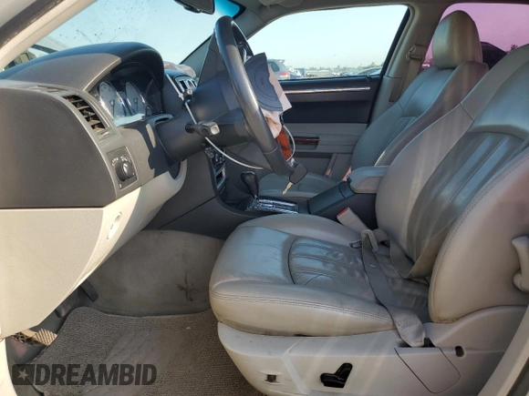 2006 Chrysler 300 C with VIN 2C3KA63H86H353248, listed as a Copart auction lot 52262875 with 138,281 mi miles and Salvage Title. Bid and sale history available at carsss.com. Image 7.