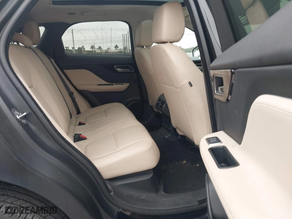 2018 Jaguar F-PACE 25t Premium with VIN SADCJ2FX2JA270891, listed as a IAAI auction lot 41381282 with 75,779 mi miles. Bid and sale history available at carsss.com. Image 8.