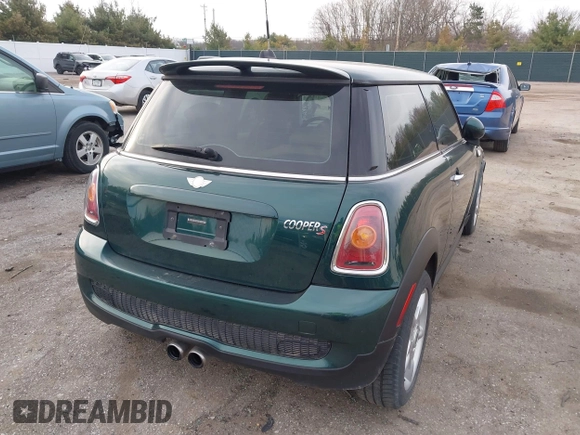 2007 MINI Hardtop S z VIN WMWMF73537TT84443, wystawiony jako IAAI lot #42018224 z przebiegiem 85 846 mil mil oraz . Historia ofert i sprzedaży dostępna na DreamBid. Obrazek 4.