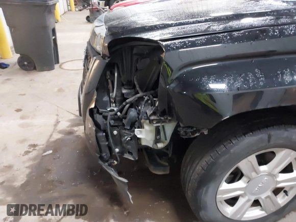 2015 GMC Terrain SLE z VIN 2GKALMEKXF6295318, wystawiony jako IAAI lot #41039353 z przebiegiem 158 149 mil mil oraz . Historia ofert i sprzedaży dostępna na DreamBid. Obrazek 18.