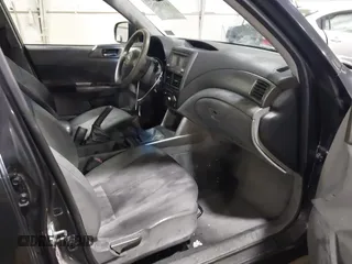 2010 Subaru Forester 2.5X Premium with VIN JF2SH6CCXAG902627, listed as a IAAI auction lot 41310057 with 160,873 mi miles. Bid and sale history available at carsss.com. Image 5.