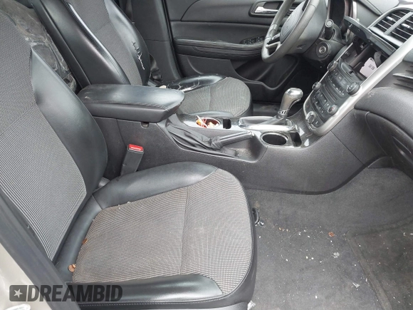 2015 Chevrolet Malibu LT with VIN 1G11C5SL5FF215601, listed as a IAAI auction lot 41716708 with 152,802 mi miles and . Bid and sale history available at DreamBid. Image 5.