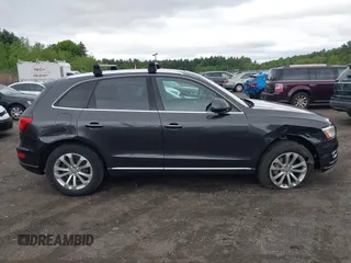 2016 Audi Q5 Premium Plus z VIN WA1L2AFPXGA043311, wystawiony jako IAAI lot #42345705 z przebiegiem 83 776 mil mil oraz . Historia ofert i sprzedaży dostępna na DreamBid. Obrazek 13.