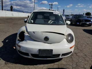 2008 Volkswagen New Beetle Coupe Triple White with VIN 3VWFW31C48M517228, listed as a Copart auction lot 78411264 with 0 mi miles and Salvage Title. Bid and sale history available at carsss.com. Image 5.
