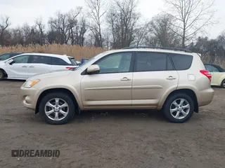 2009 Toyota RAV4 Ltd with VIN 2T3BK31V39W008861, listed as a IAAI auction lot 41690921 with 198,510 mi miles. Bid and sale history available at carsss.com. Image 14.