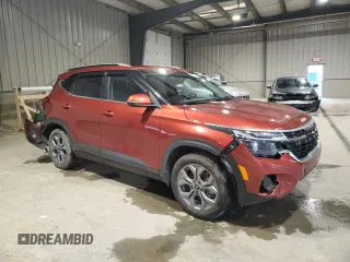 2024 Kia Seltos S z VIN KNDEUCAA0R7525325, wystawiony jako Copart lot #58478225 z przebiegiem 8 331 mil mil oraz Szkoda całkowita • Salvage title. Historia ofert i sprzedaży dostępna na DreamBid. Obrazek 4.