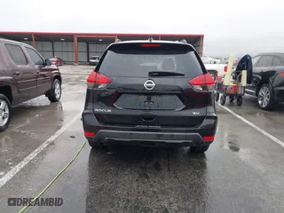 2017 Nissan Rogue SL with VIN 5N1AT2MT5HC770373, listed as a IAAI auction lot 41141381 with 117,950 mi miles. Bid and sale history available at carsss.com. Image 17.
