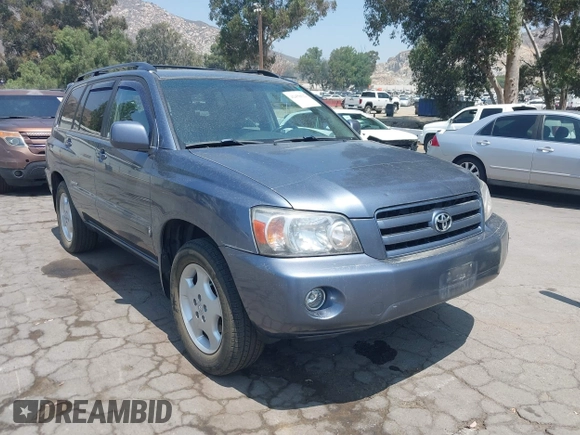 2007 Toyota Highlander w/3rd Row z VIN JTEEP21A970222868, wystawiony jako IAAI lot #42458622 z przebiegiem 228 024 mil mil oraz . Historia ofert i sprzedaży dostępna na DreamBid. Obrazek 1.