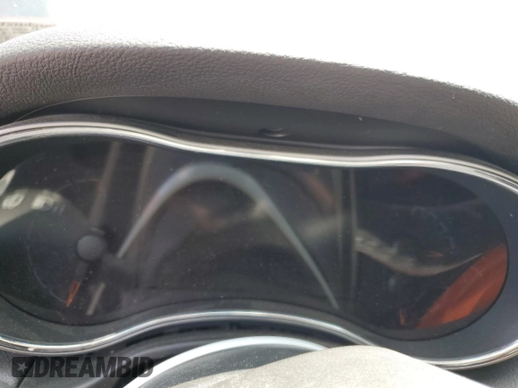 2019 Jeep Grand Cherokee Laredo E z VIN 1C4RJFAG4KC636067, wystawiony jako Copart lot #59232885 z przebiegiem Nie podano mil oraz Szkoda całkowita • Salvage title. Historia ofert i sprzedaży dostępna na DreamBid. Obrazek 9.