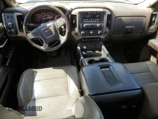 2016 GMC Sierra 3500HD Denali z VIN 1GT42YE80GF287355, wystawiony jako Copart lot #53024615 z przebiegiem 161 733 mil mil oraz Szkoda całkowita • Salvage title. Historia ofert i sprzedaży dostępna na DreamBid. Obrazek 8.