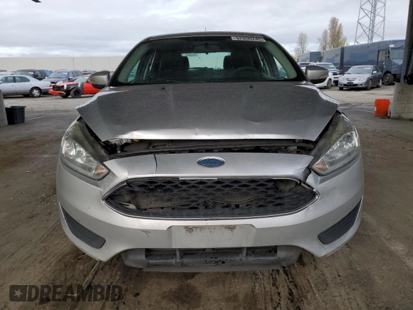 2016 Ford Focus SE with VIN 1FADP3K22GL268883, listed as a Copart auction lot 52050245 with 246,428 mi miles and Salvage Title. Bid and sale history available at carsss.com. Image 5.