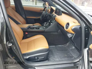 2021 Lexus IS 300 z VIN JTHC81F27M5045061, wystawiony jako IAAI lot #42250307 z przebiegiem 64 770 mil mil oraz . Historia ofert i sprzedaży dostępna na DreamBid. Obrazek 5.