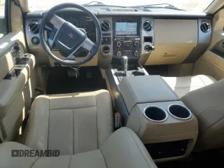2017 Ford Expedition Max Limited с VIN 1FMJK1KT7HEA61805, выставлен на аукционе Copart как лот 52711135 с пробегом 121 896 миль миль и Списание • Salvage title. История ставок и продаж доступна на DreamBid. Изображение 8.
