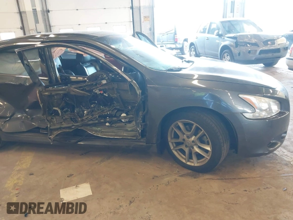 2011 Nissan Maxima SV with VIN 1N4AA5AP5BC833150, listed as a IAAI auction lot 41963937 with 176,089 mi miles and . Bid and sale history available at DreamBid. Image 6.