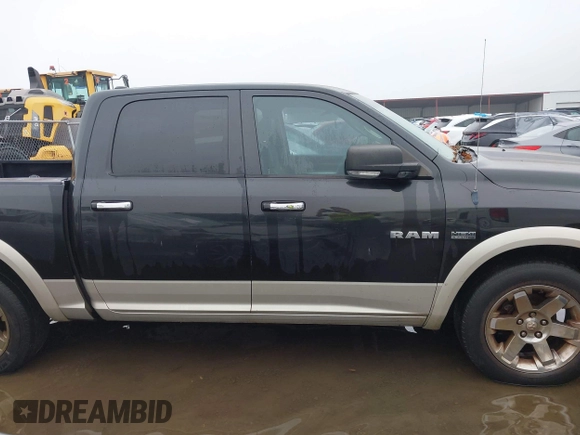 2009 Dodge 1500 Sport with VIN 1D3HB13T09S710436, listed as a IAAI auction lot 42193857 with 247,539 mi miles. Bid and sale history available at carsss.com. Image 14.